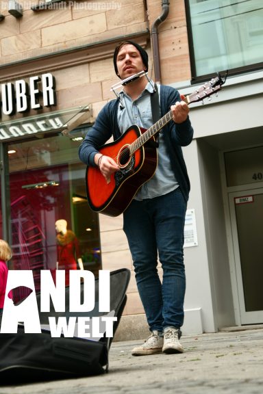 Andi bei seinen Anfängen in der Nürnberger Innenstadt